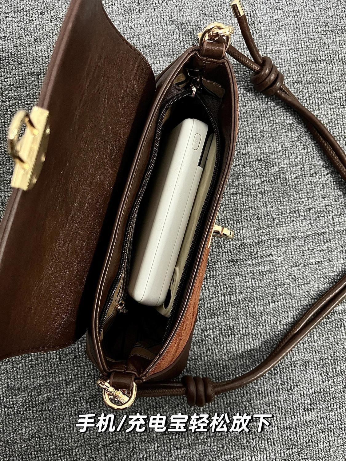 Tas Retro Leiden Baguette - Shoulder Bag bergaya vintage - Gambar 18