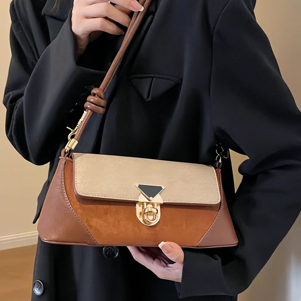 Tas Retro Leiden Baguette - Shoulder Bag bergaya vintage - Gambar 15