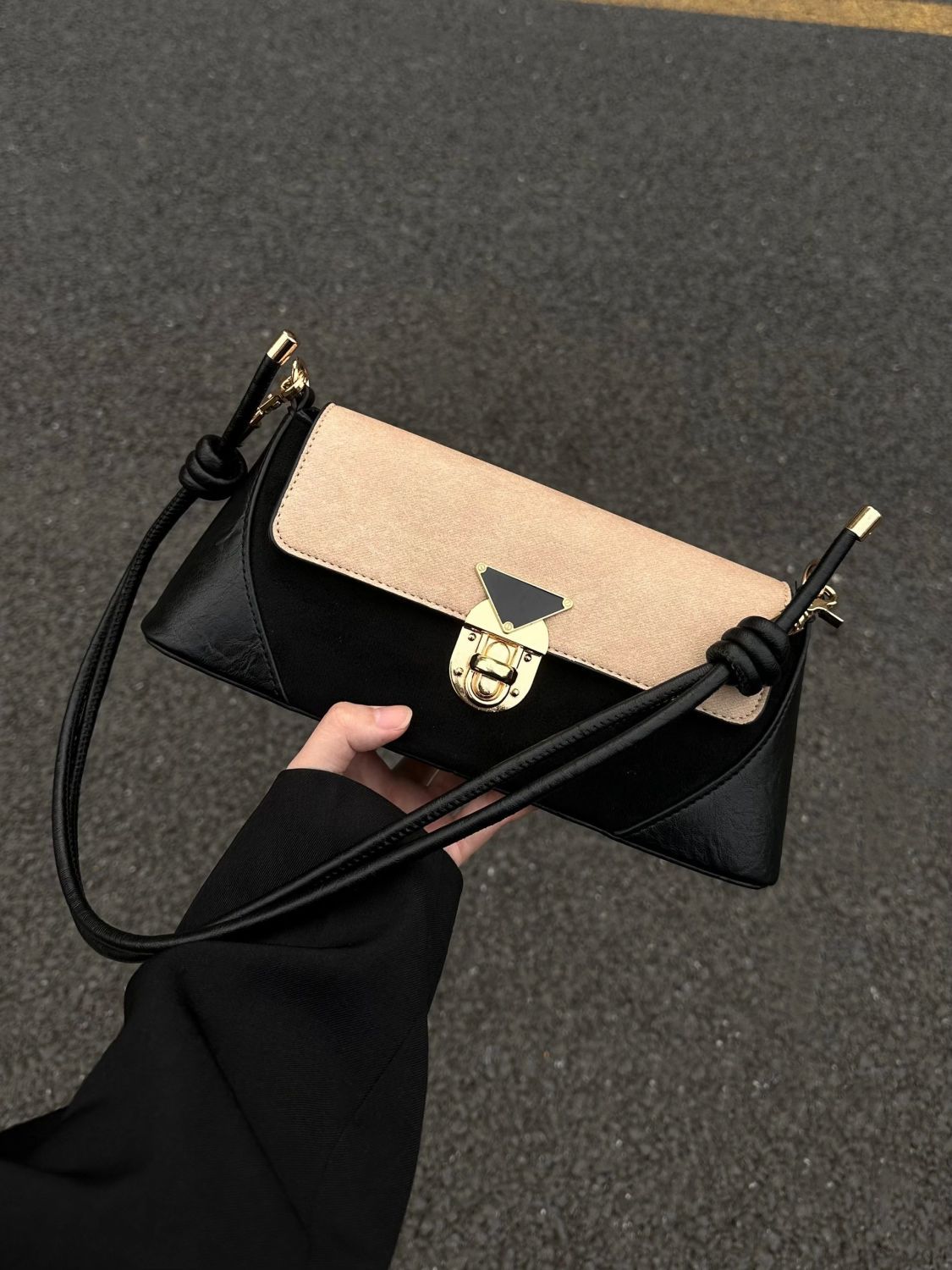 Tas Retro Leiden Baguette - Shoulder Bag bergaya vintage - Gambar 27