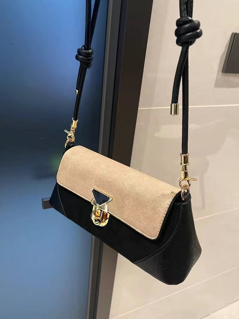 Tas Retro Leiden Baguette - Shoulder Bag bergaya vintage - Gambar 6